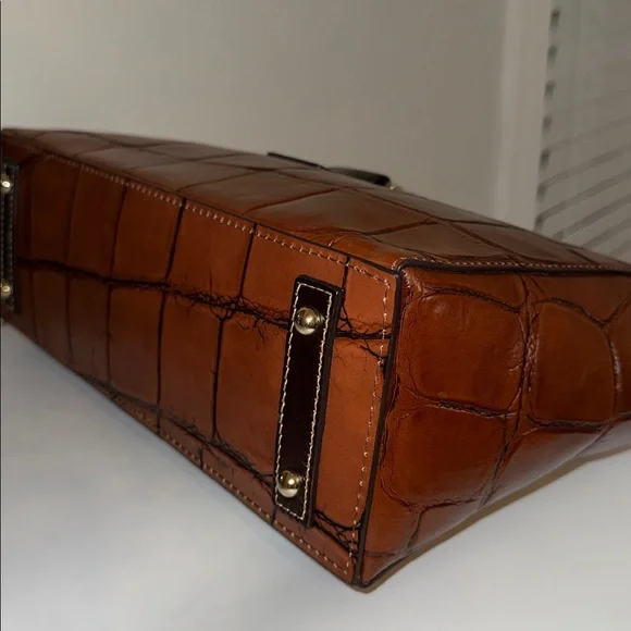 Dooney & Bourke Croco Small Shannon Tote Embossed Leather Top Handle Hook & Loop - Picture 5 of 9